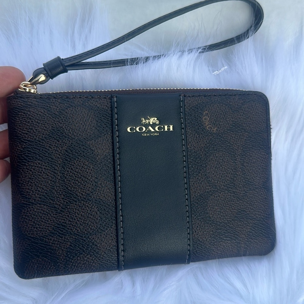 New Coach Black and Brown Wristlet
